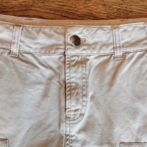 𝅺American Eagle Beige Khaki Pleated Miniskirt Plus - Picture 3 of 7